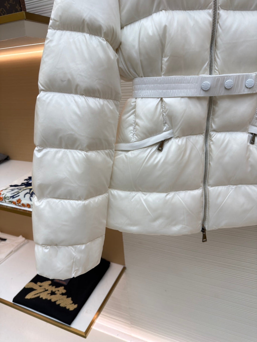 MONCLER 25S DOWN JACKET 486