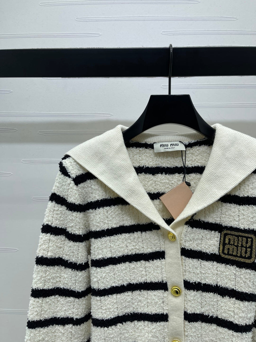 MIUMIU CARDIGAN STYLE 525