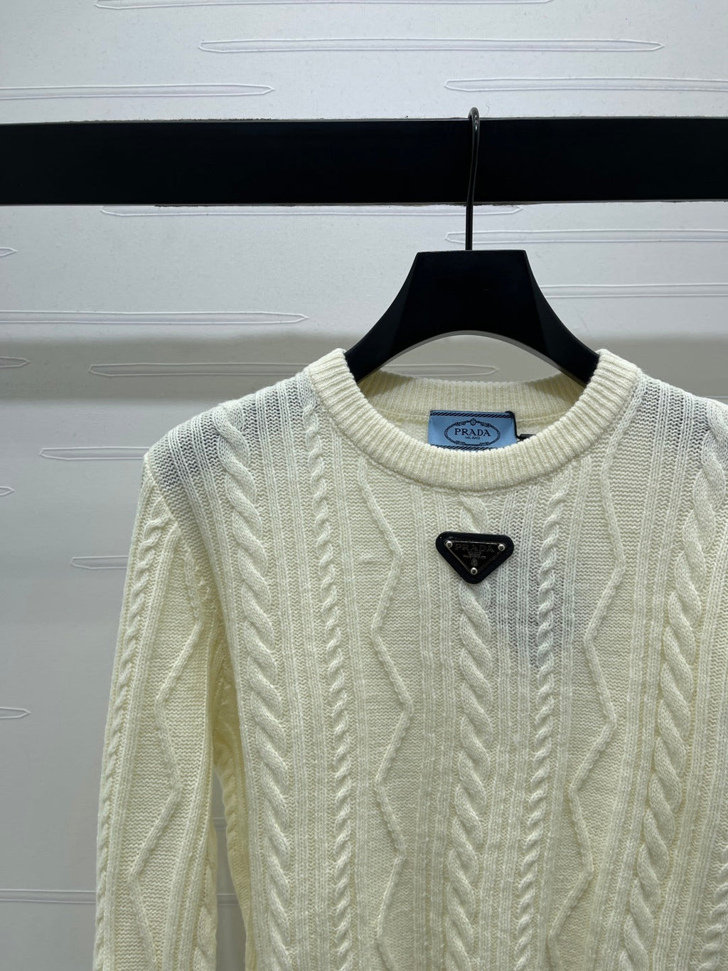 PRADA 25S KNIT SWEATER 220