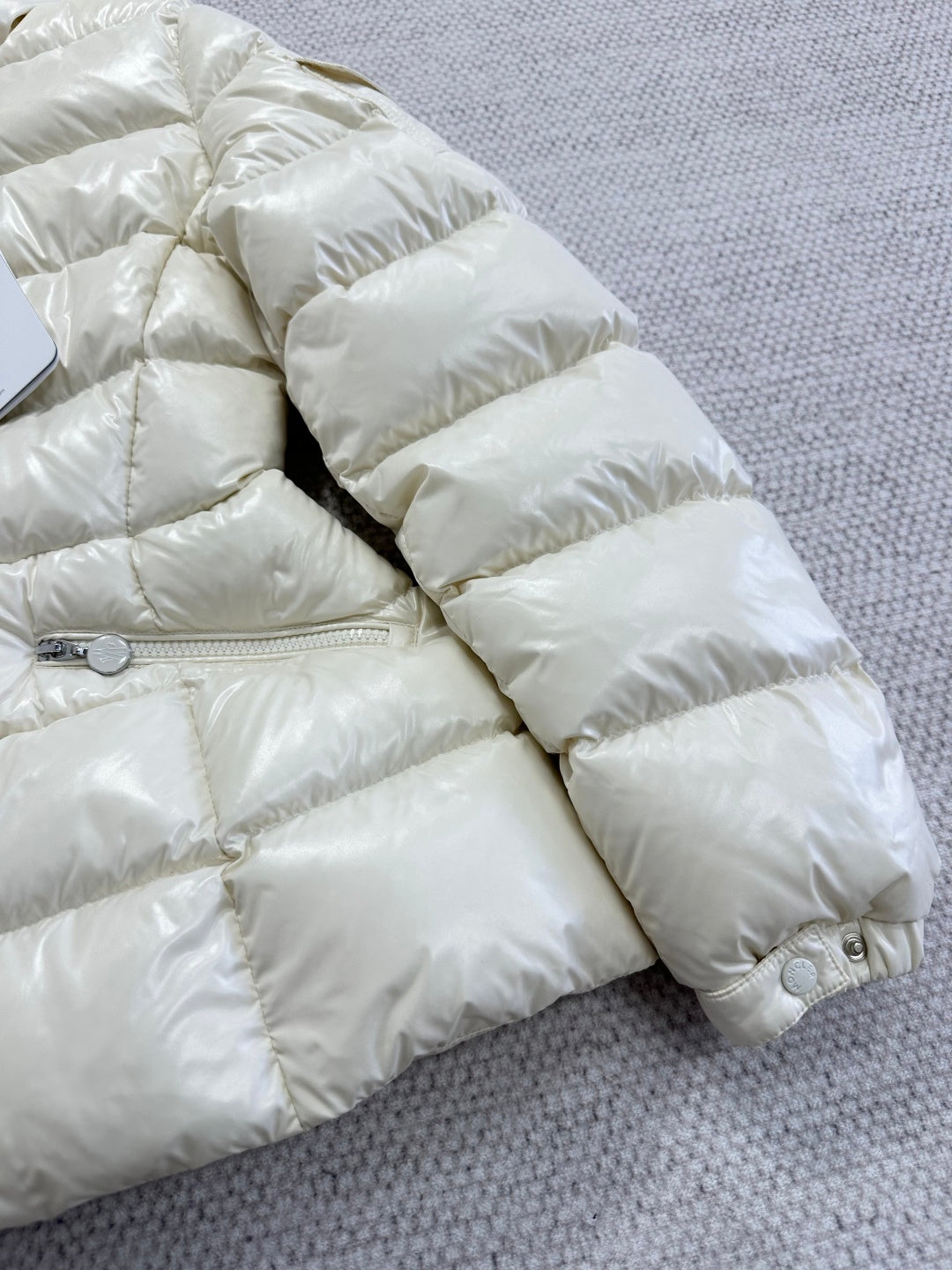 MONCLER 25S DOWN JACKET 399