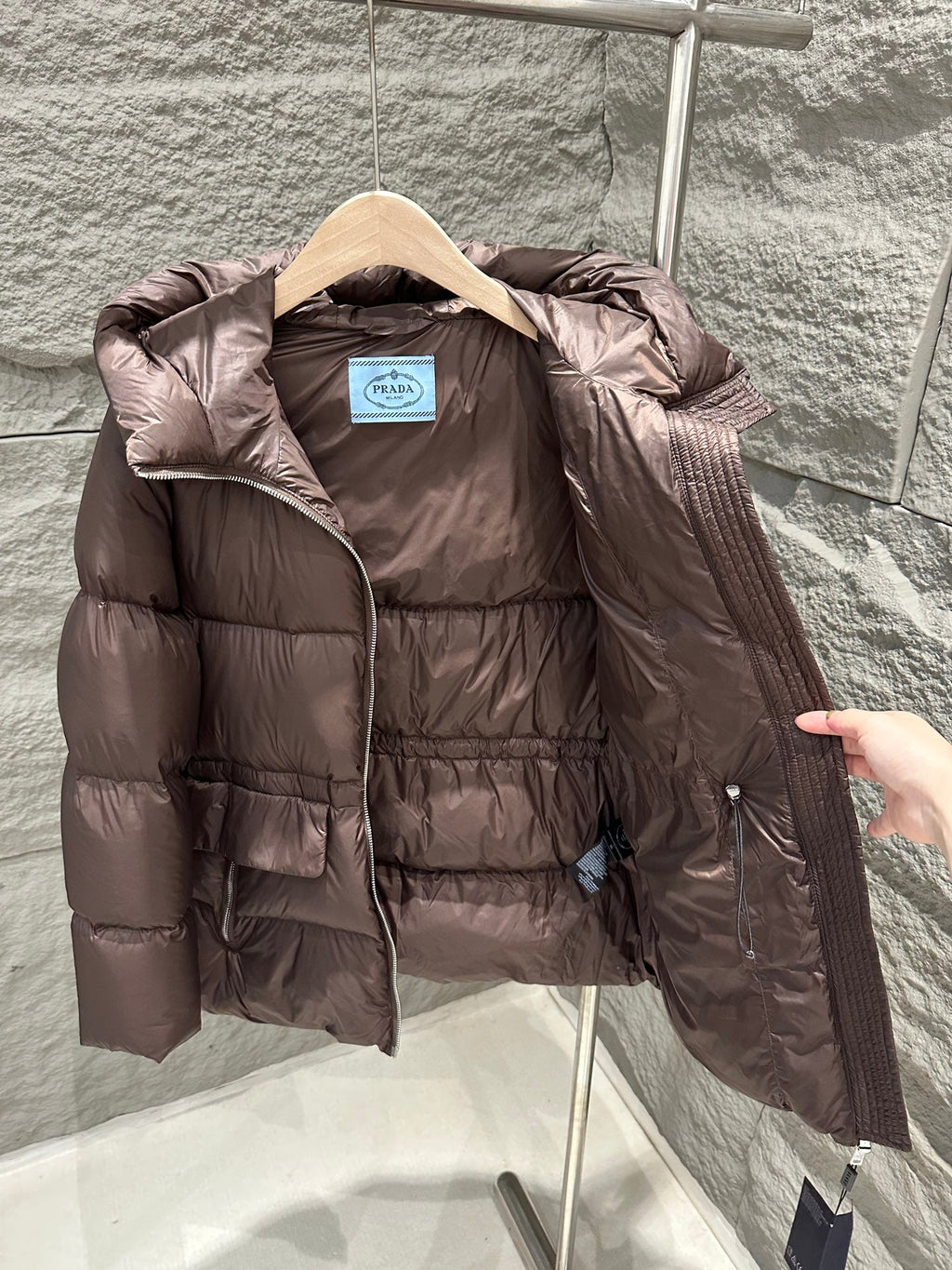 PRADA 25S MEDIUM-LENGTH GOOSE DOWN COAT 224