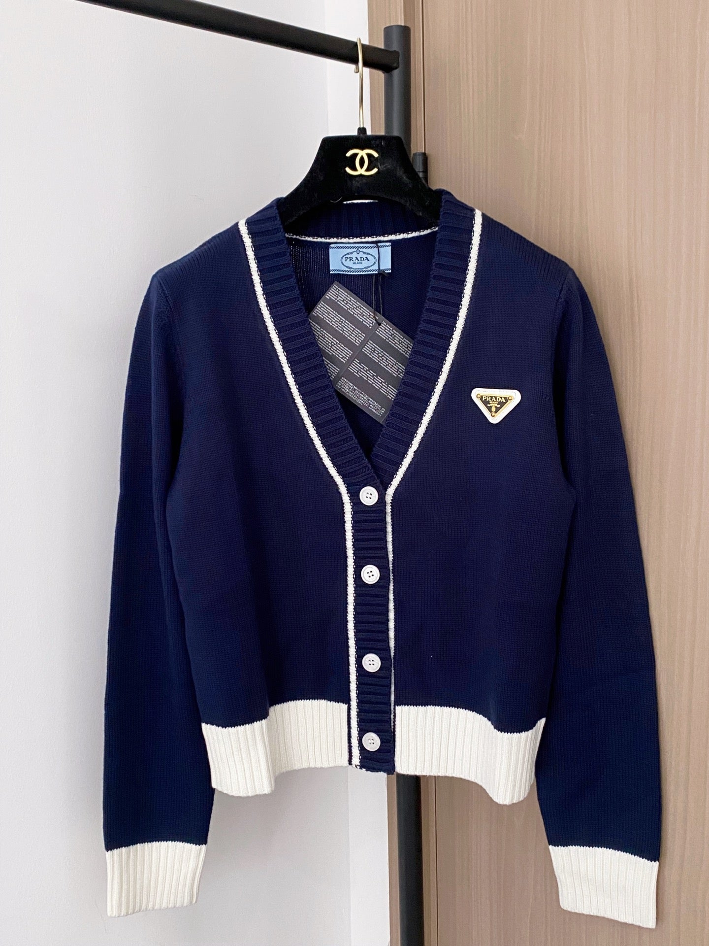 PRADA 25S CARDIGAN 480