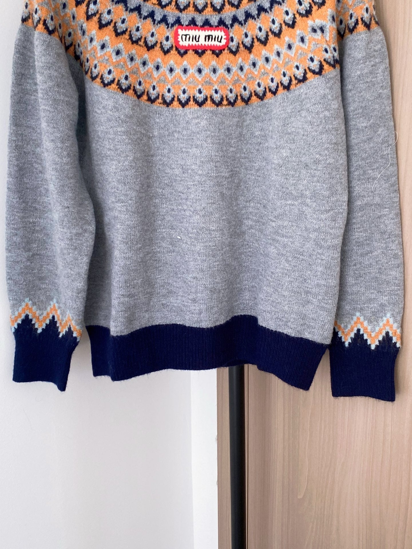 MIUMIU SWEATER STYLE 708