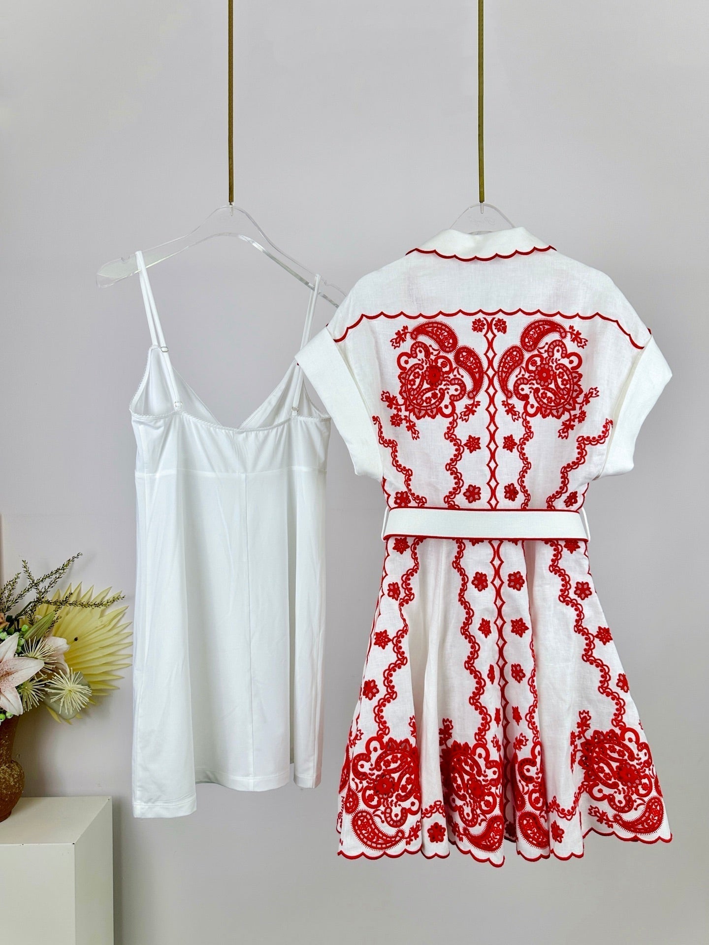 ZIMMERMANN EMBROIDERED SHORT-SLEEVE MINI DRESS 270267