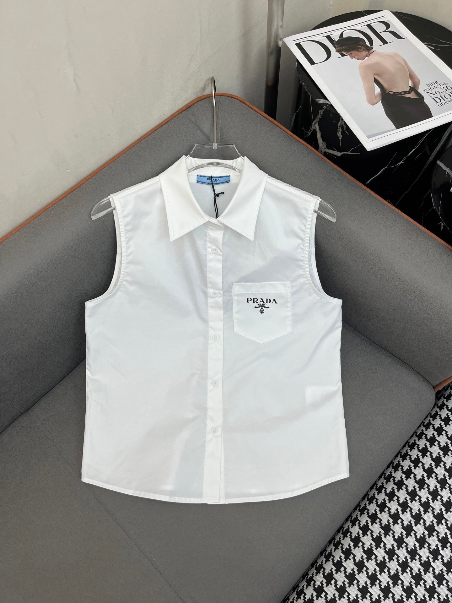 PRADA WHITE SLEEVELESS BUTTON-UP SHIRT