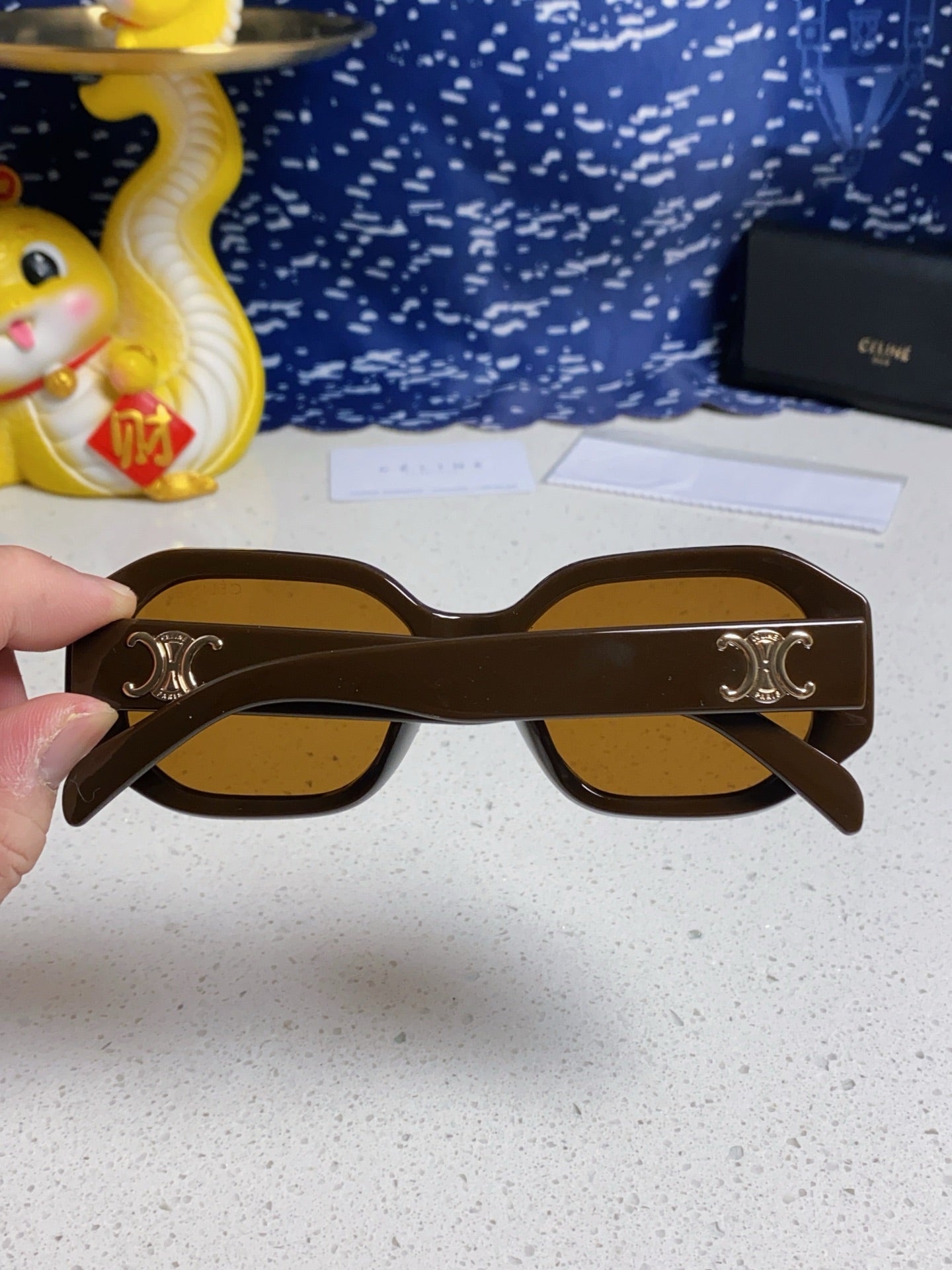 CELINE TRIOMPHE SQUARE SUNGLASS 566742 IN CAMEL ACETATE
