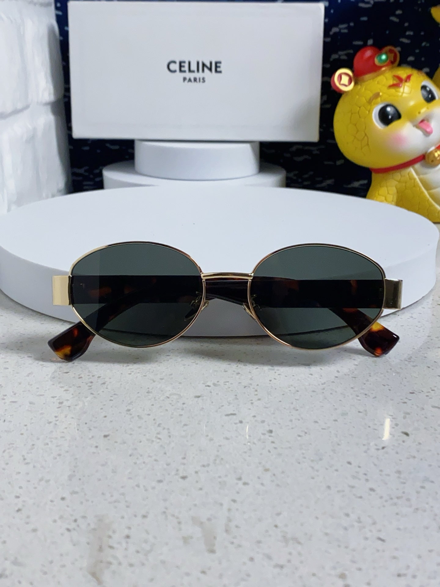 CELINE TRIOMPHE SUNGLASS 538531 IN HAVANA ACETATE BLACK LENSES