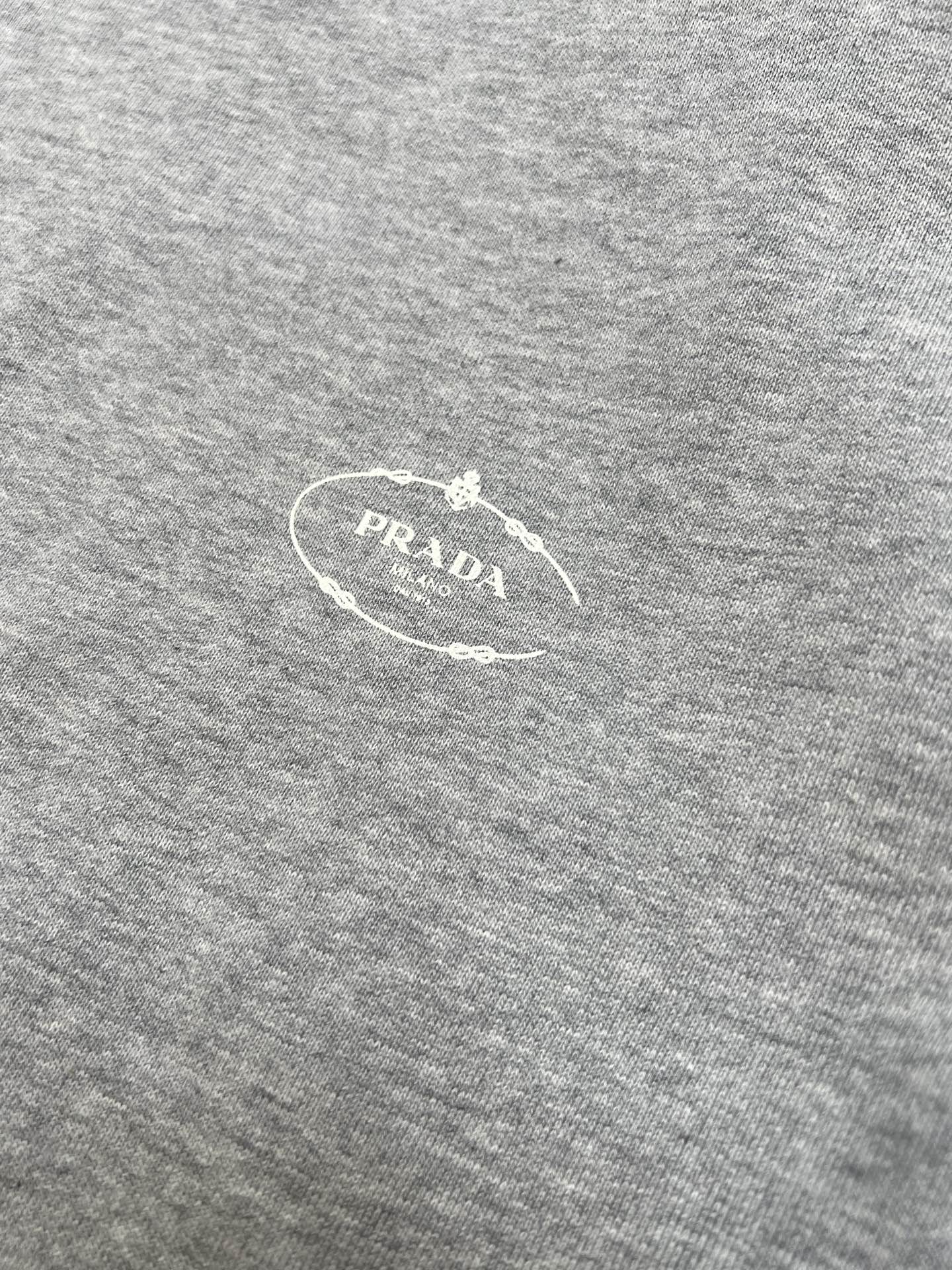 PRADA 25S CREW NECK SWEATSHIRT 620502