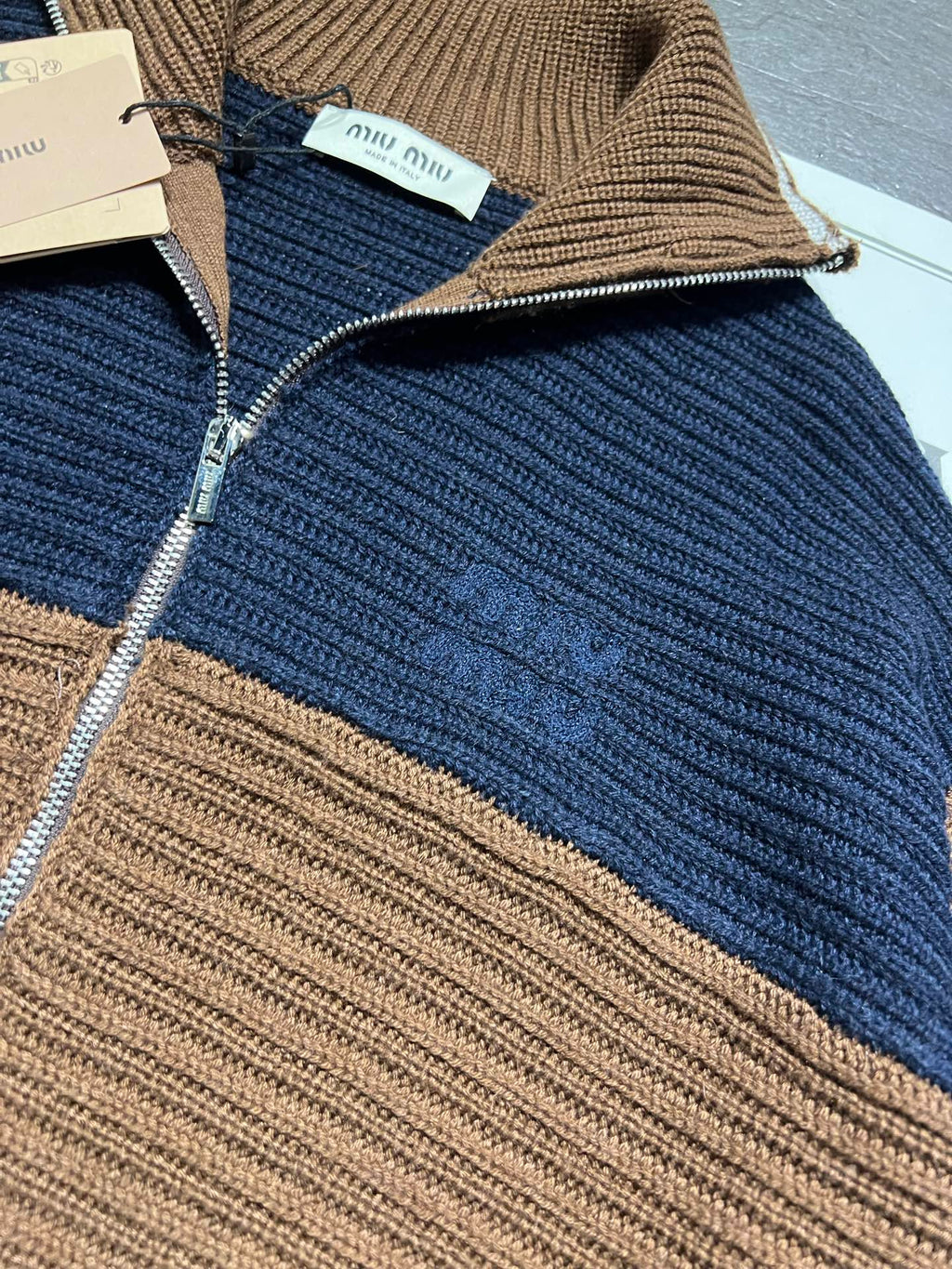 MIUMIU CARDIGAN STYLE 544