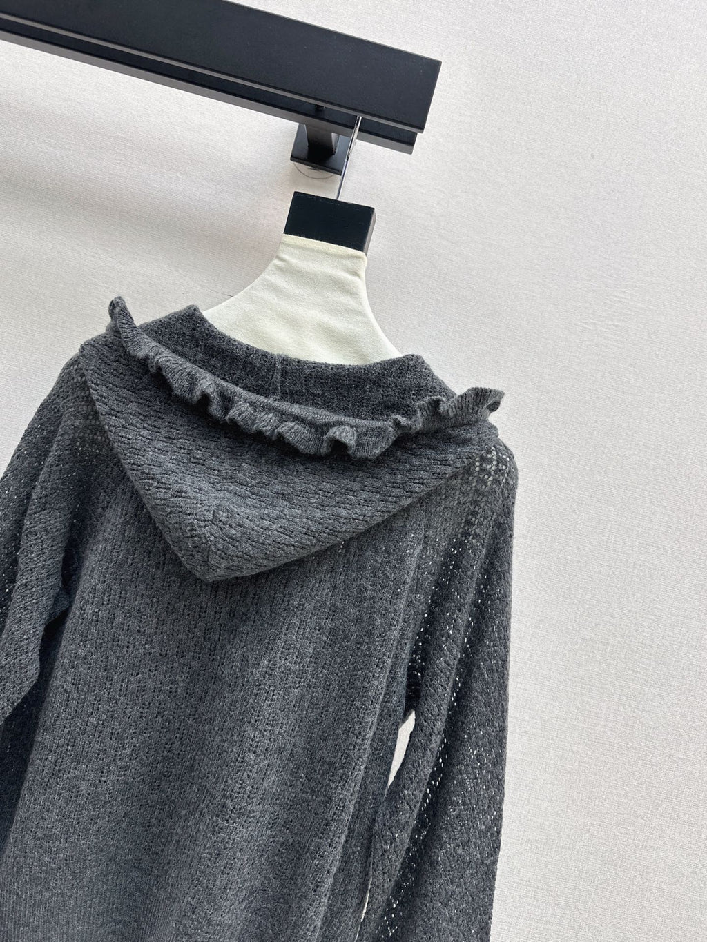DIOR 25S HOODED KNIT CARDIGAN WITH CUTOUT DESIGN 616